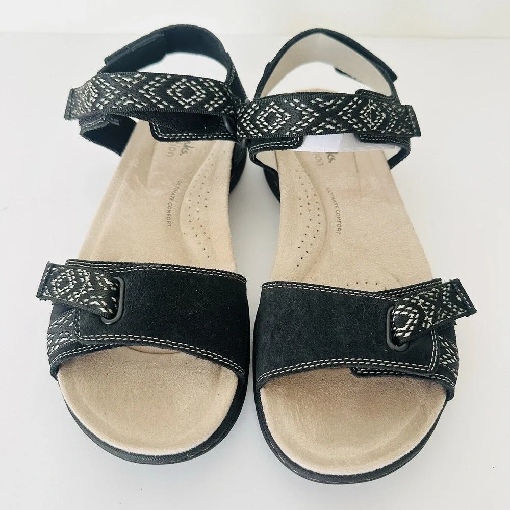 Clarks Amanda Sprint Flat Sandals Womens 7.5 M Black Suede Adjustable Straps NEW